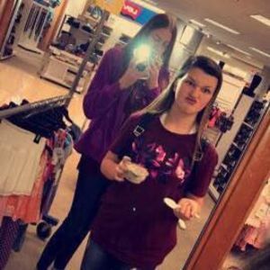 Meet your Posher, Hailey